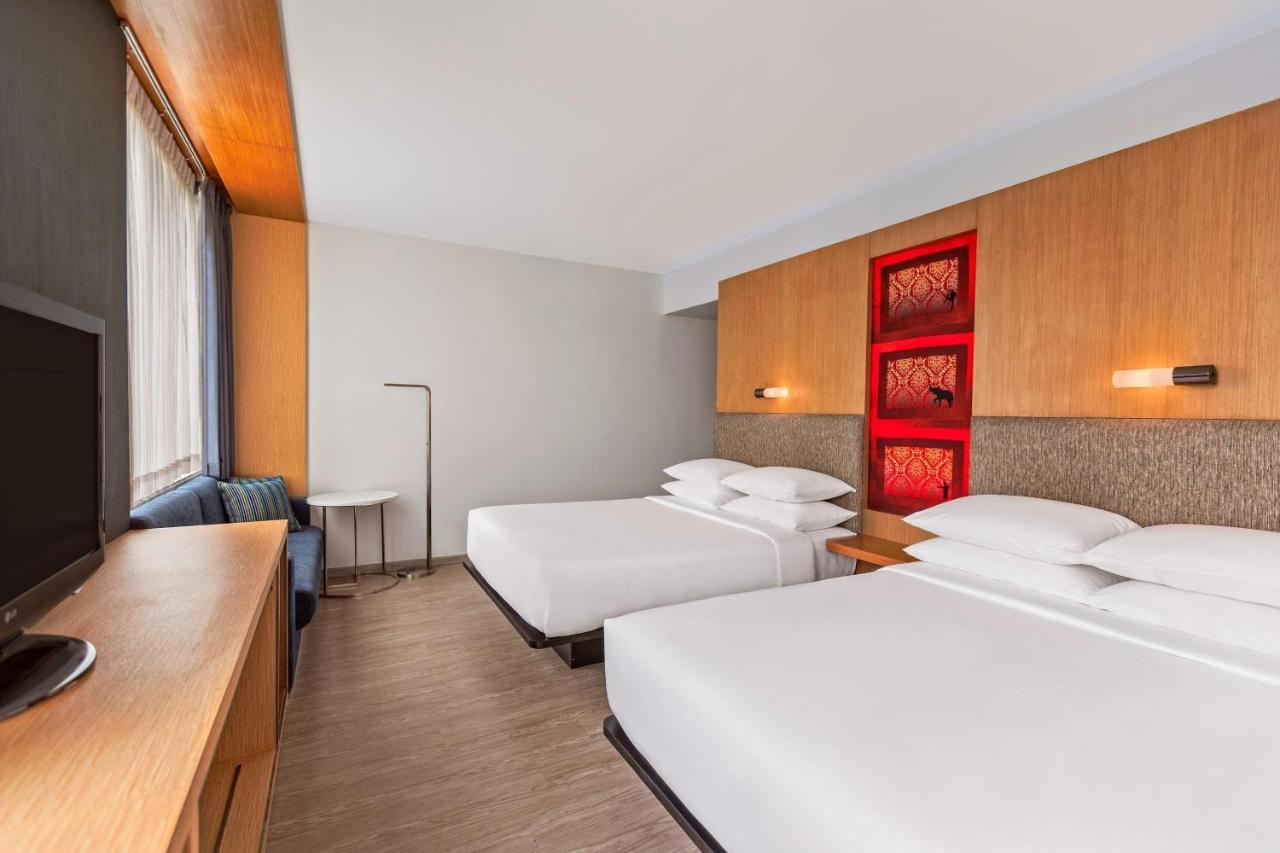 Aloft - Sukhumvit 11 Отель 4*