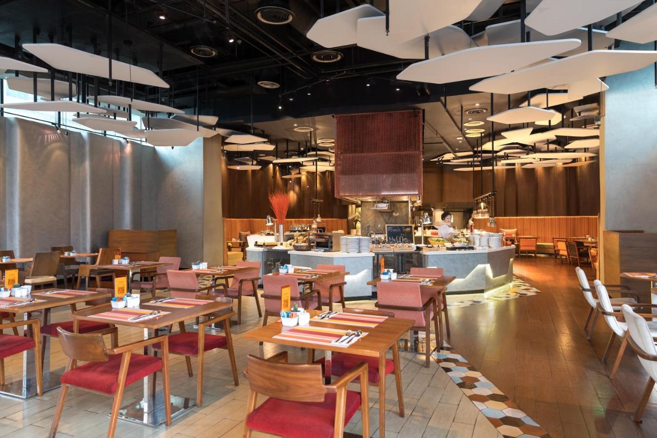 Отель Aloft - Sukhumvit 11 Бангкок
