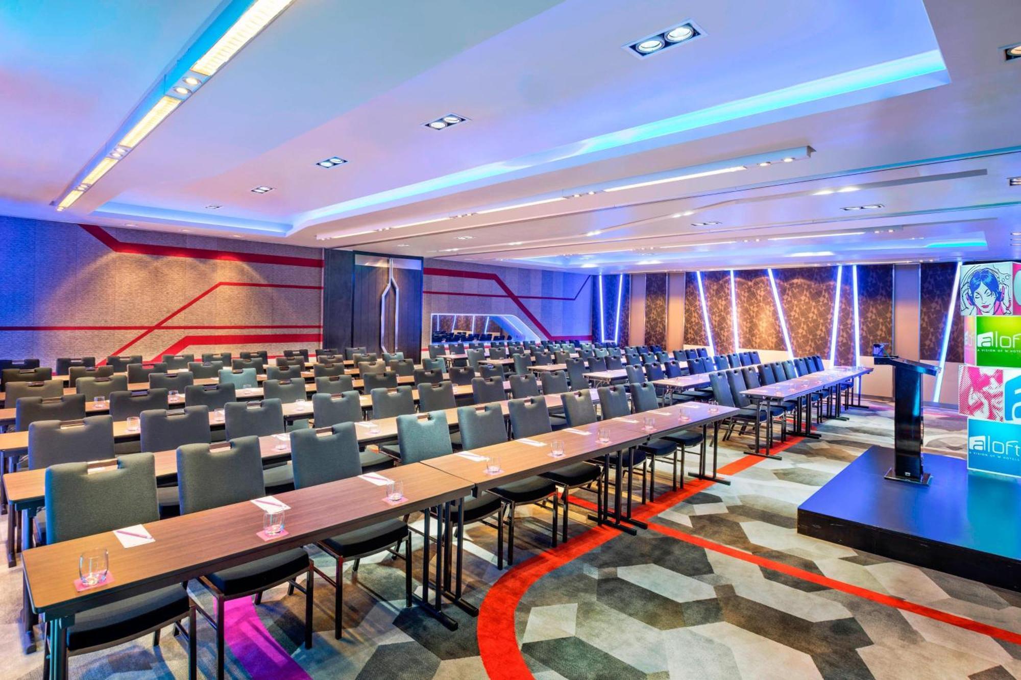 Aloft - Sukhumvit 11 Бангкок
