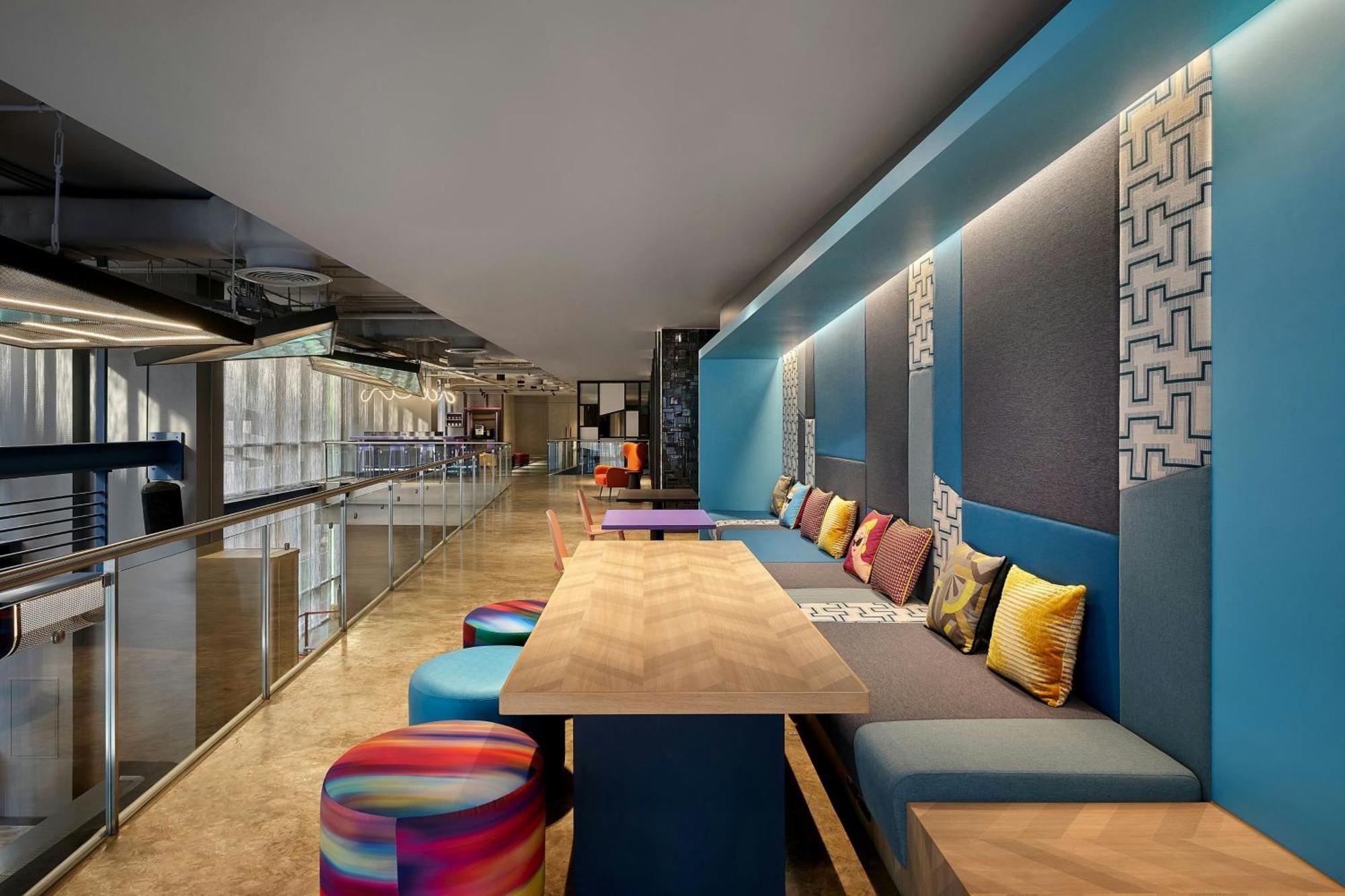 Отель Aloft - Sukhumvit 11 Бангкок