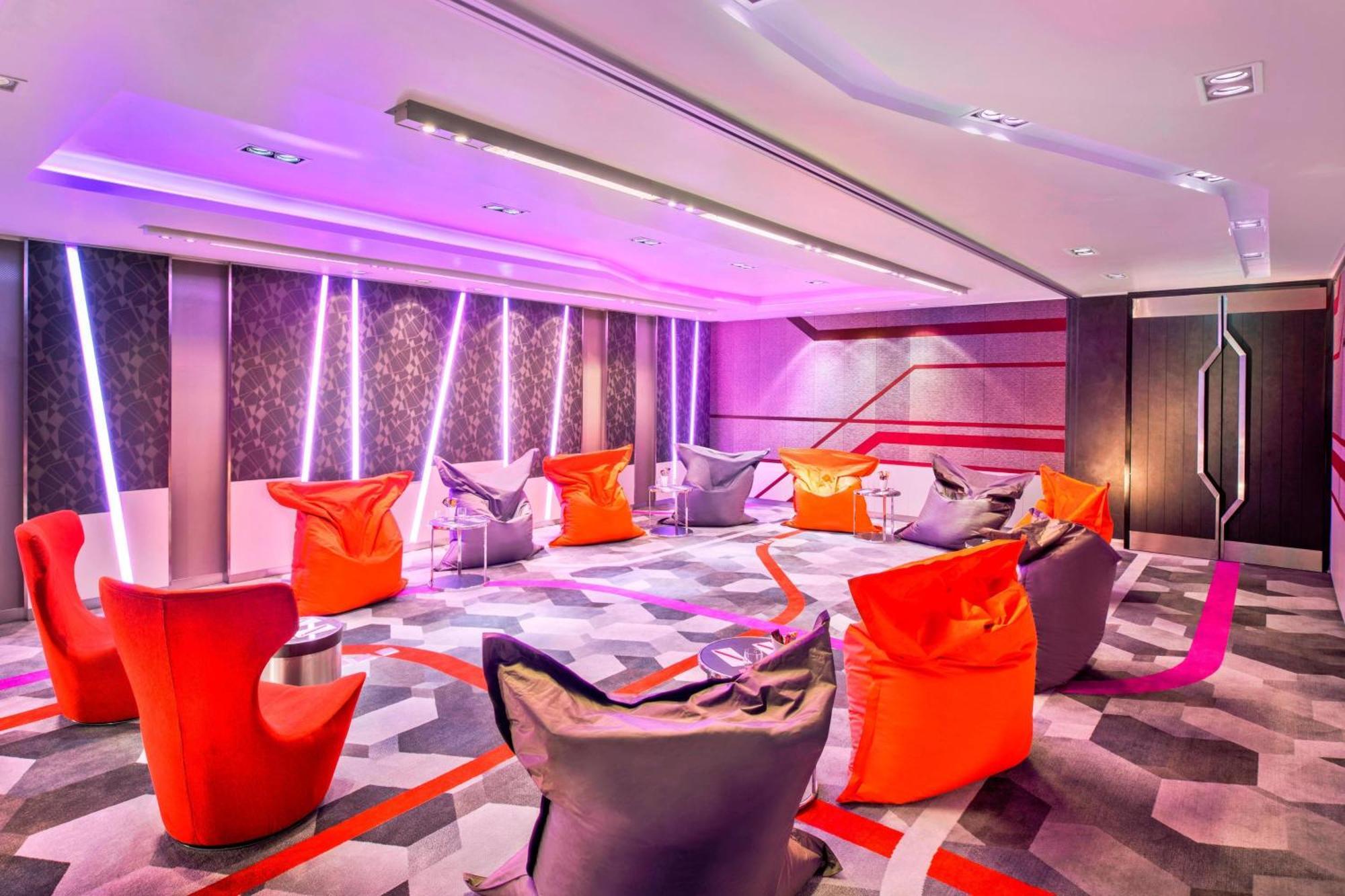 Отель Aloft - Sukhumvit 11 4*