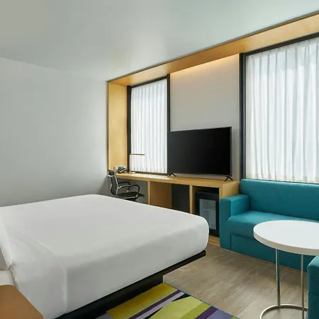 Aloft Bangkok - Sukhumvit 11 Hotel Bagian luar foto